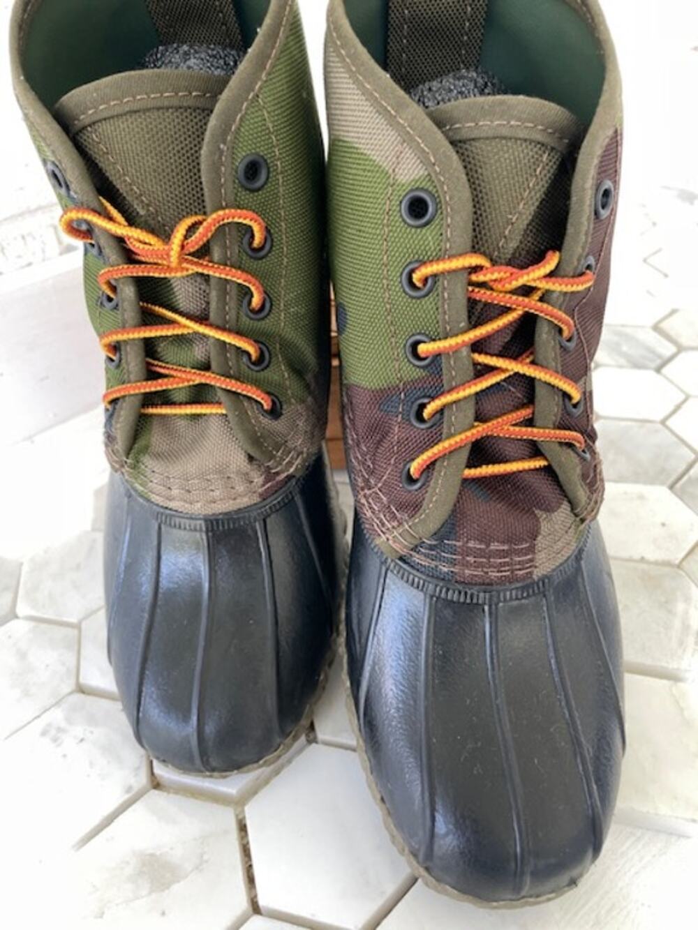 L.L. Bean 6" Camo Duck Boots Size Women 8 / Men 6 New Made in Maine Bean Boots